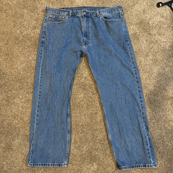 Levi's Classic Straight Blue Jeans. Size 42x30 - Picture 5 of 6